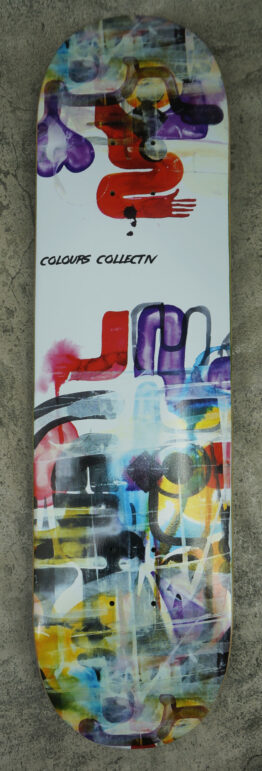 Colours Collectiv Premium Maple Deck Will Barras: Grunge Logo