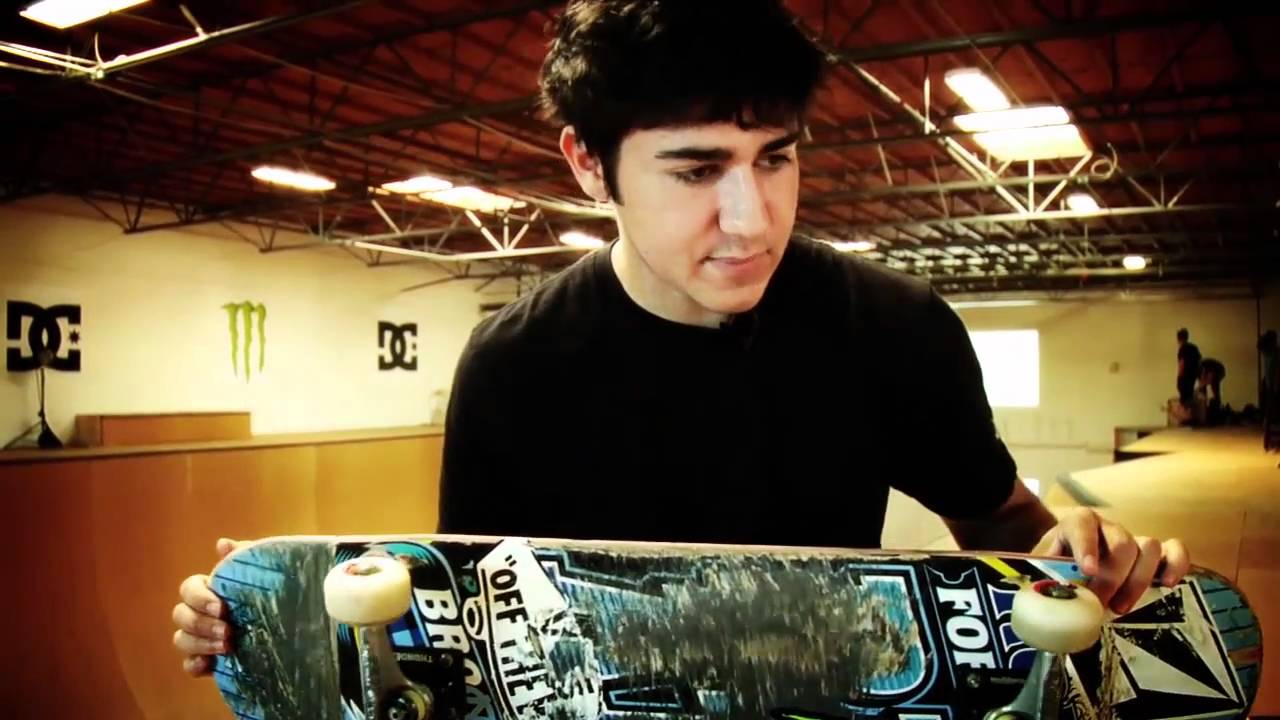 Read more about the article Alex Perelson: A Skateboarding Prodigy Making Waves